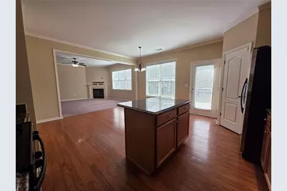 4713 Clarkstone Drive, Flowery Branch, GA 30542 - Photo 3