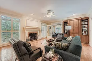 1959 Clairborne Ct, Dunwoody, GA 30338 - Photo 11