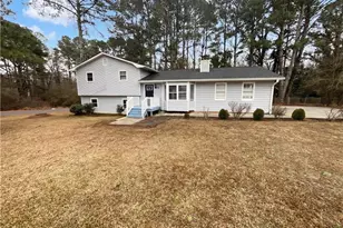 10 King Dr, Carrollton, GA 30116 - Photo 1