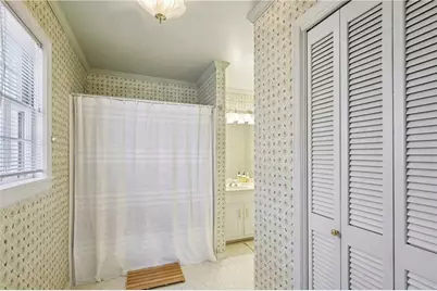 9570 Roberts Drive, Sandy Springs, GA 30350 - Photo 25