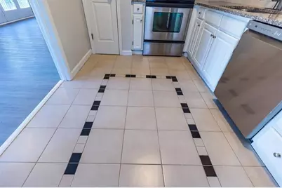 3201 Lenox Road NE #19, Atlanta, GA 30324 - Photo 17