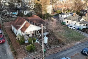 1052 Curran St NW, Atlanta, GA 30318 - Photo 7