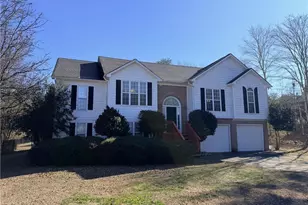 59 Indian Hills Dr, Rydal, GA 30171 - Photo 1