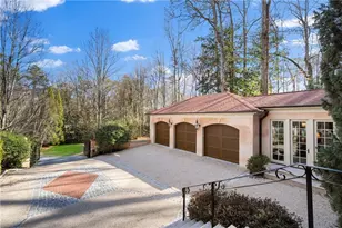 2740 Northside Dr NW, Atlanta, GA 30305 - Photo 3