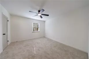 2386 Lawrenceville Hwy, Decatur, GA 30033 - Photo 29