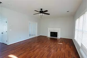 1010 Burycove Ln, Lawrenceville, GA 30043 - Photo 11
