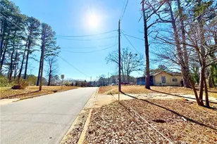 1924 Peters Rd, Tucker, GA 30084 - Photo 5