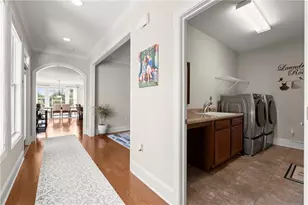 257 Somerset Cir, Woodstock, GA 30189 - Photo 9