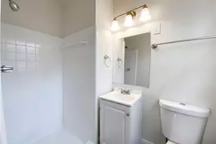 8264 Magnolia Dr, Jonesboro, GA 30238 - Photo 17