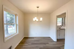 8264 Magnolia Dr, Jonesboro, GA 30238 - Photo 9