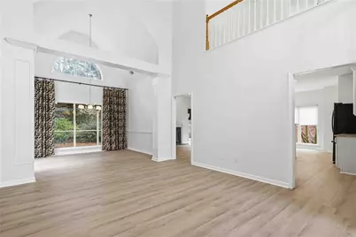5425 Brooke Ridge Circle, Dunwoody, GA 30338 - Photo 5