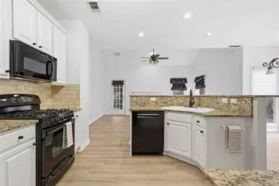 5425 Brooke Ridge Circle, Dunwoody, GA 30338 - Photo 17