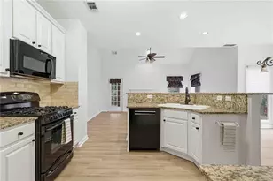 5425 Brookeridge Cir, Dunwoody, GA 30338 - Photo 17