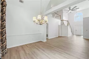 5425 Brookeridge Cir, Dunwoody, GA 30338 - Photo 23