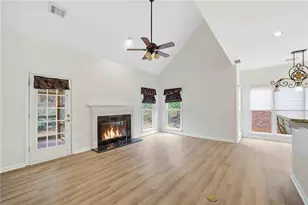 5425 Brookeridge Cir, Dunwoody, GA 30338 - Photo 7