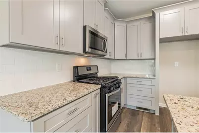 978 Valley Rock Drive, Lithonia, GA 30058 - Photo 9