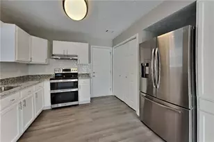 5021 Limerick Ln, Flowery Branch, GA 30542 - Photo 5