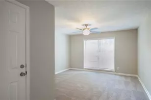 1130 Weatherstone Dr NE, Atlanta, GA 30324 - Photo 17