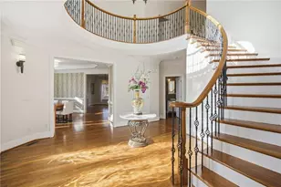 715 Crown Cove, Milton, GA 30004 - Photo 7