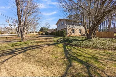 3241 Wildwood Drive SW, Marietta, GA 30060 - Photo 3