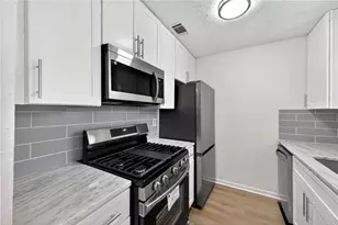 5225 Forest Downs Ln, South Fulton, GA 30349 - Photo 9