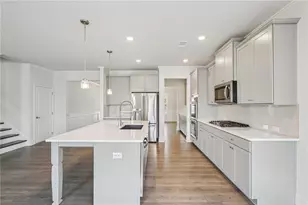 7214 Whitewater Dr, Flowery Branch, GA 30542 - Photo 9