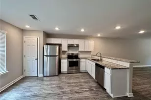 722 Keeshono St, Union City, GA 30291 - Photo 3