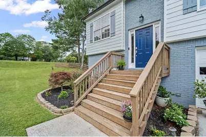 101 Laguna Springs Drive, Woodstock, GA 30188 - Photo 5