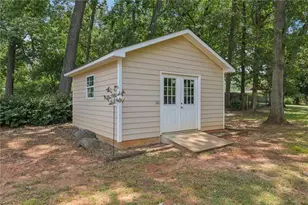 2412 Meadowglen Trail, Snellville, GA 30078 - Photo 45