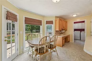 2412 Meadowglen Trail, Snellville, GA 30078 - Photo 15