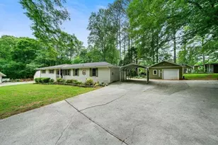 5839 Darry Cir, Norcross, GA 30093 - Photo 3