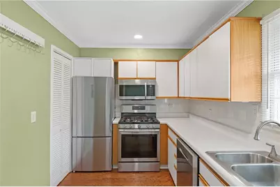 136 Peachtree Memorial Drive NW #CT-6, Atlanta, GA 30309 - Photo 5