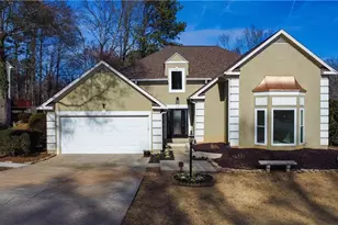 301 Oak Terrace, Alpharetta, GA 30009 - Photo 1