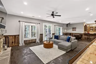 52 Woodstock Rd, Roswell, GA 30075 - Photo 51