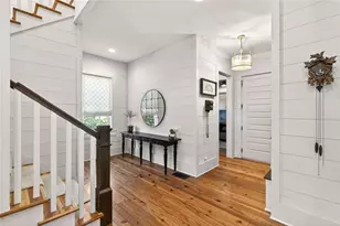 52 Woodstock Rd, Roswell, GA 30075 - Photo 35