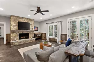 52 Woodstock Rd, Roswell, GA 30075 - Photo 59
