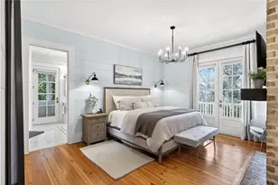 52 Woodstock Rd, Roswell, GA 30075 - Photo 11