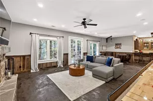 52 Woodstock Rd, Roswell, GA 30075 - Photo 51