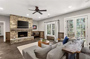 52 Woodstock Rd, Roswell, GA 30075 - Photo 59