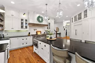 52 Woodstock Rd, Roswell, GA 30075 - Photo 7