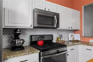 1757 Stanwood Dr NW, Kennesaw, GA 30152 - Photo 9