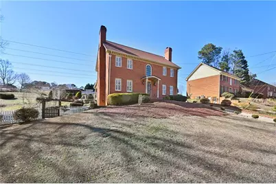 110 Amsterdam Drive SW, Lilburn, GA 30047 - Photo 3