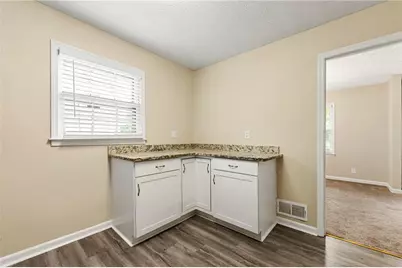 586 Chris Circle, Lawrenceville, GA 30044 - Photo 5