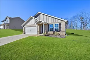 562 Pemberton St, Kingston, GA 30145 - Photo 1