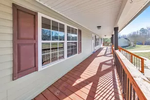 366 Farmington Dr, Temple, GA 30179 - Photo 3