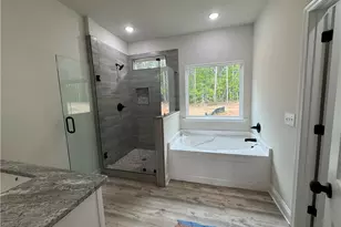 2089 N Hicks Rd, Toccoa, GA 30577 - Photo 17