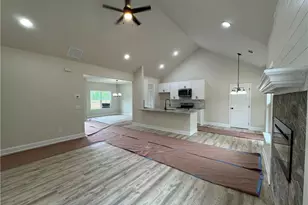 2089 N Hicks Rd, Toccoa, GA 30577 - Photo 7