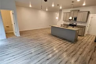 7490 Knoll Hollow Rd, Lithonia, GA 30058 - Photo 3