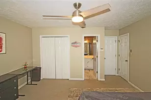 1081 New Gibraltar Square, Stone Mountain, GA 30083 - Photo 9