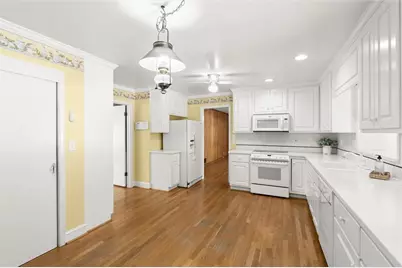 1576 Rainier Falls Drive NE, Atlanta, GA 30329 - Photo 11